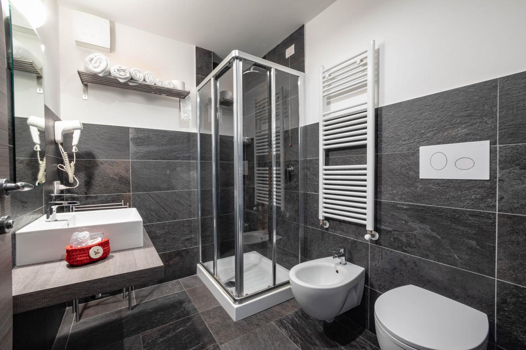 Hotel Monte Emilius 3*
